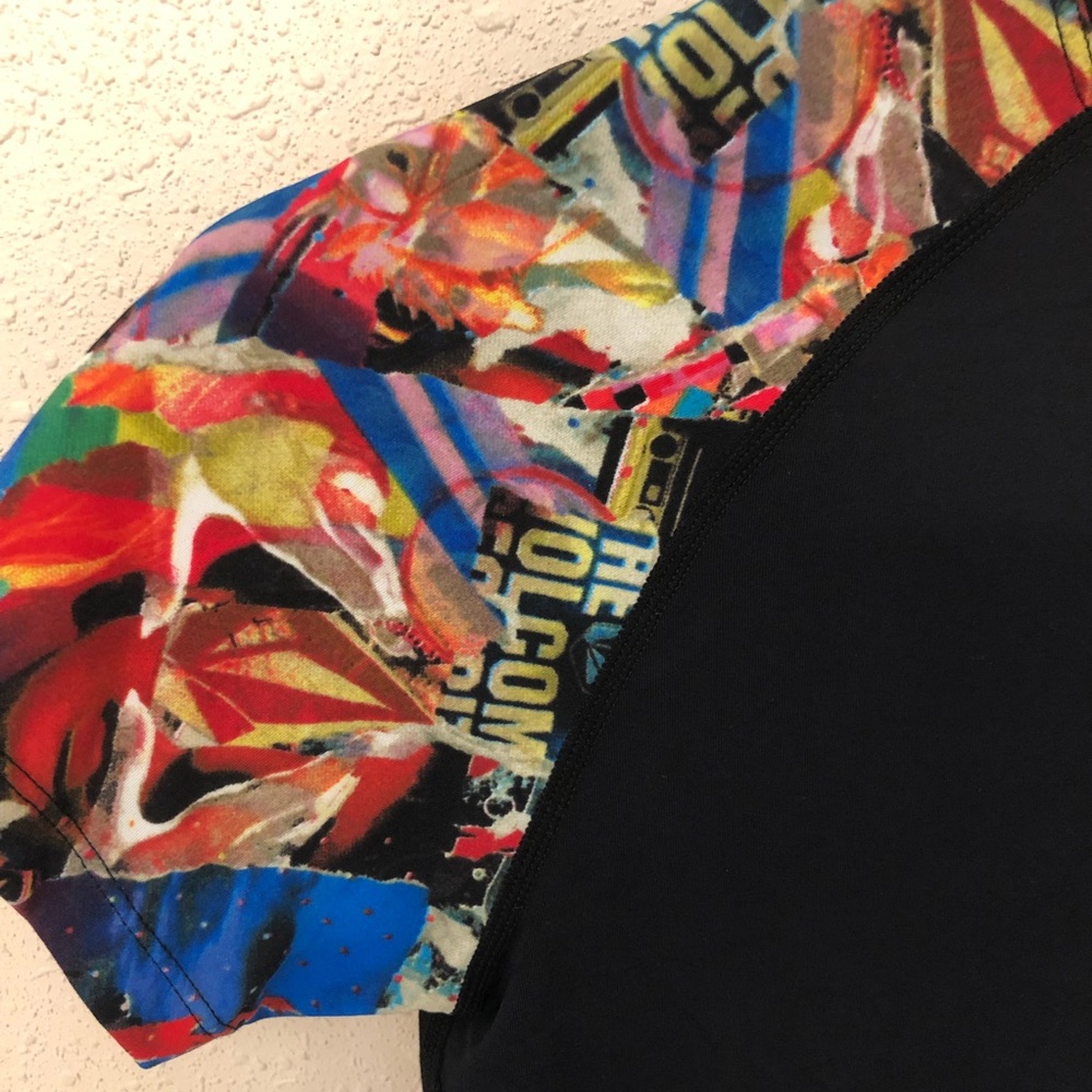 Volcom Rash Guard Short Sleeve - Picture 4 of 5